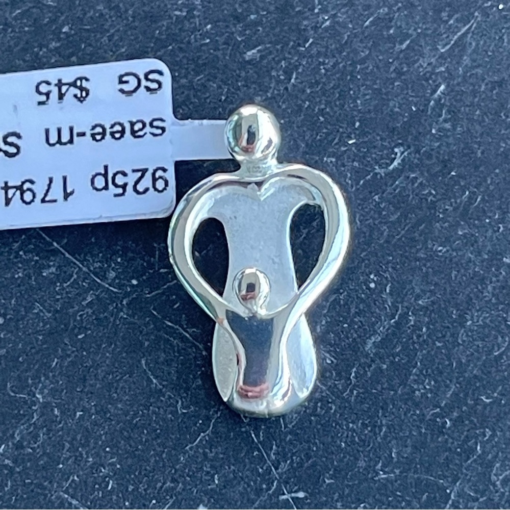 Sterling Silver 925 Mother & Child Heart Pendant